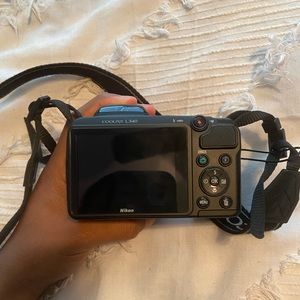 Nikon cool pix L340 camera